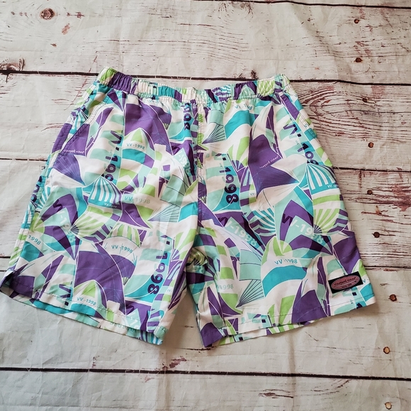 Vineyard Vines Other - Vineyard Vines Chappy Trunk Size M NWT